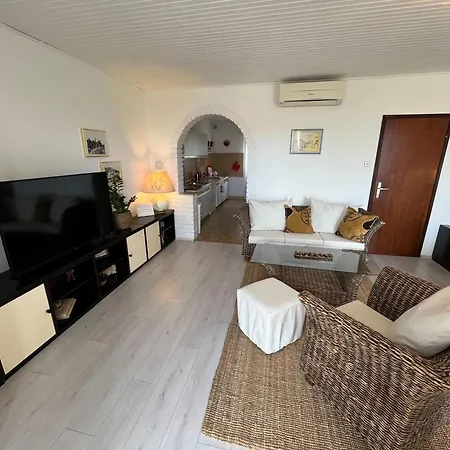Kale Center Apartment *